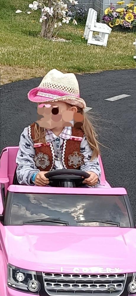 Karnevalovy kostym kovbojka,