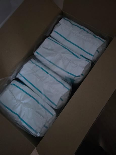 224ks plienok pampers veľ. 2, pampers,4 kg - 9 kg