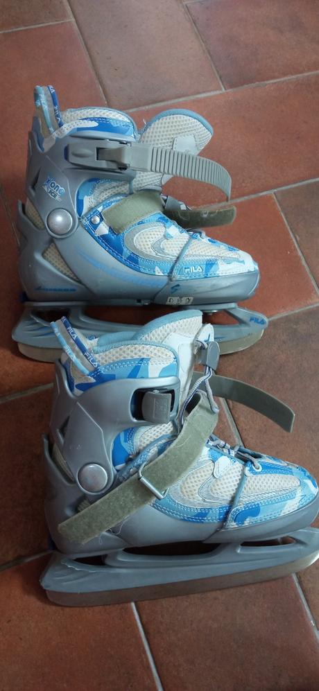 Chlapcenske ladove korcule 32-35, fila,32
