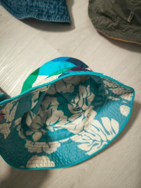 Šiltovky a klobúčiky 1e/k nosené výlučne mojimi d, 134