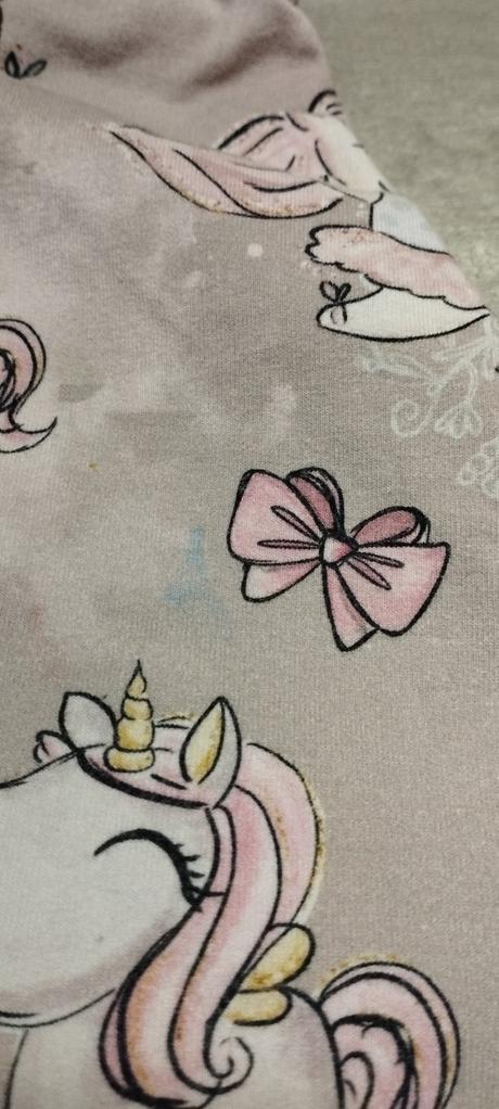 Tepláky jednorožec, 110