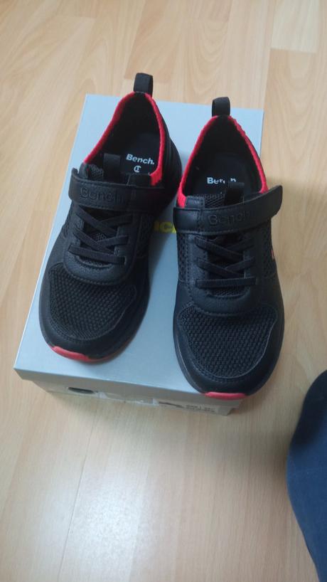 Tenisky bench 33, 33