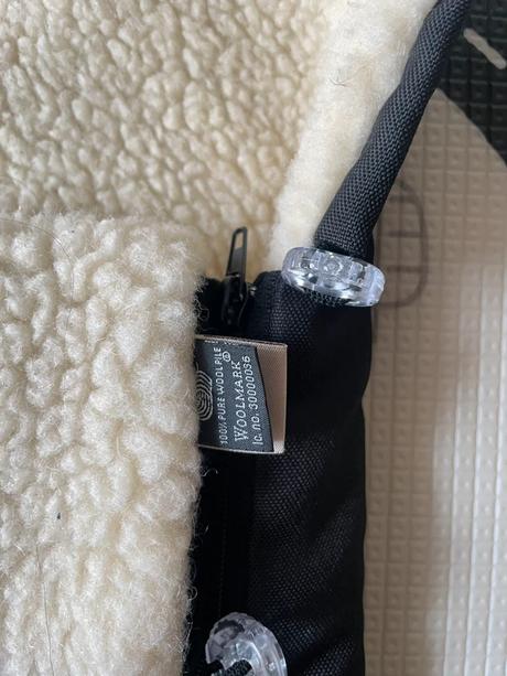 Fusak a rukavnik vlnka od oveckarne z ovcej vlny, 