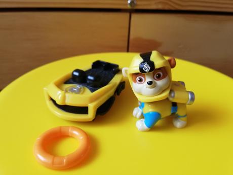 Postavicky s autickami paw patrol,
