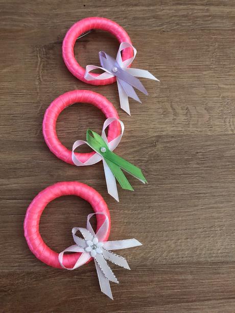 Ručne vyrábané venčeky na venčekovú slávnosť,