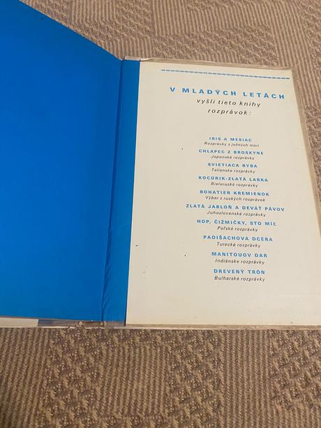 Krásne staré retro rozprávky tulenia princezná 76,