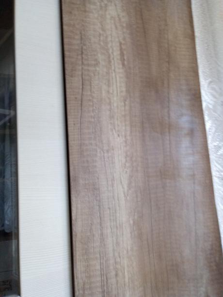 Vrchná časť kuchynskej linky,