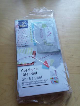 Darčekové sáčky - set s nálepkami tchibo,