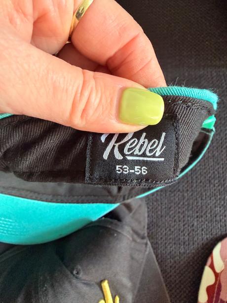 Šiltovky, rebel kids,56