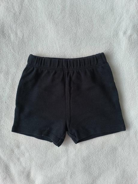 Tričko a kraťasy, 74