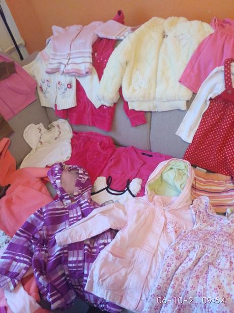 Megabalík oblečenia, 68–80