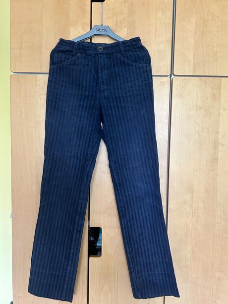 Teplé nohavice, 158