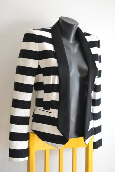 Čierno-biele sako marc aurel 34, 34