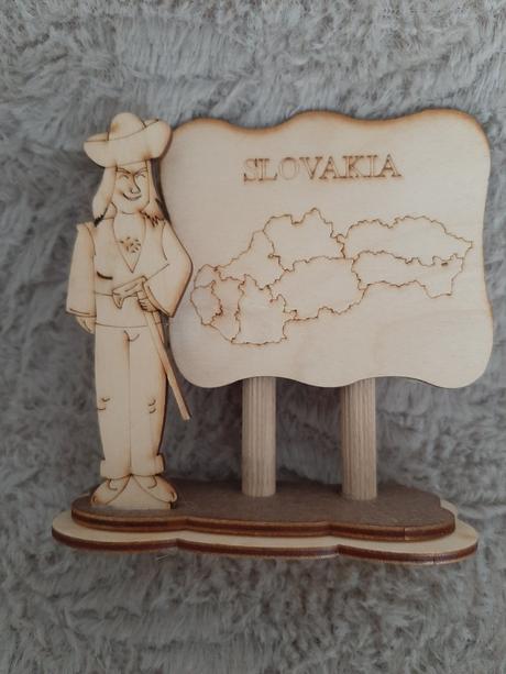 Drevená dekorácia slovensko.,