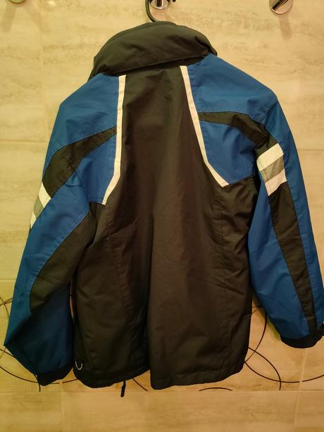 Chlapčenská vetrovka, 146