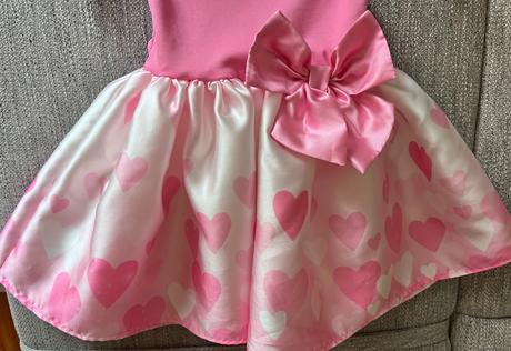 Nadherne tocice saty oblecene 2 hodiny na oslave, h&m,92