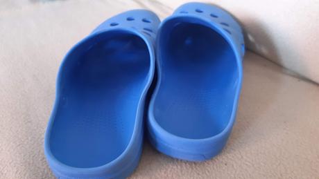 Predám šlapky modré pánske krosky., 38