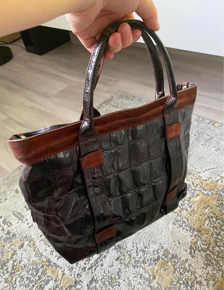 Kožená dámska kabelka, 