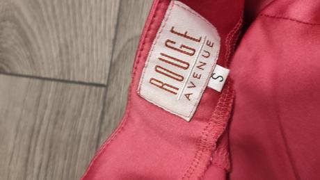 Koktailove saty rouge s, s