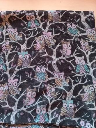 Šatka veľká so sovičkami,