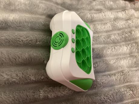 Zvuková a svietiaca hračka, 