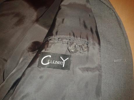 Sivý pánsky oblek, 52