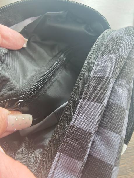 Higgins crossbody, 