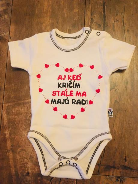 Body s vtipným nápisom, 68