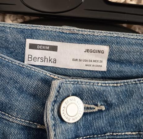 Elastické džínsy s vysokým pásom bershka, bershka,s