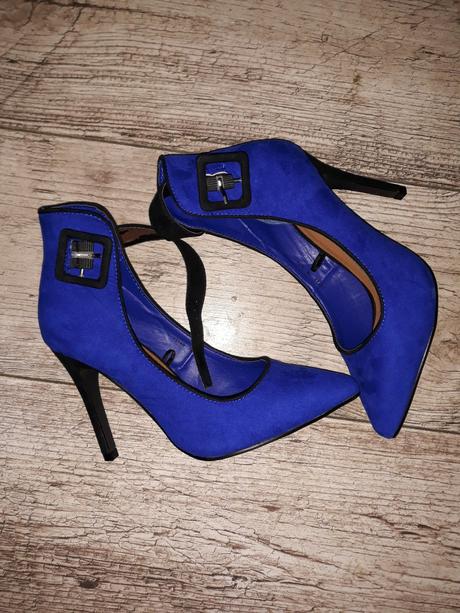 Kralovske lodicky, 36