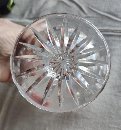 Krištálová dozička,