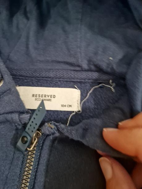 2 mikinky, reserved,104