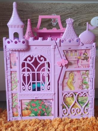 Barbie dom, hrad hasbro,