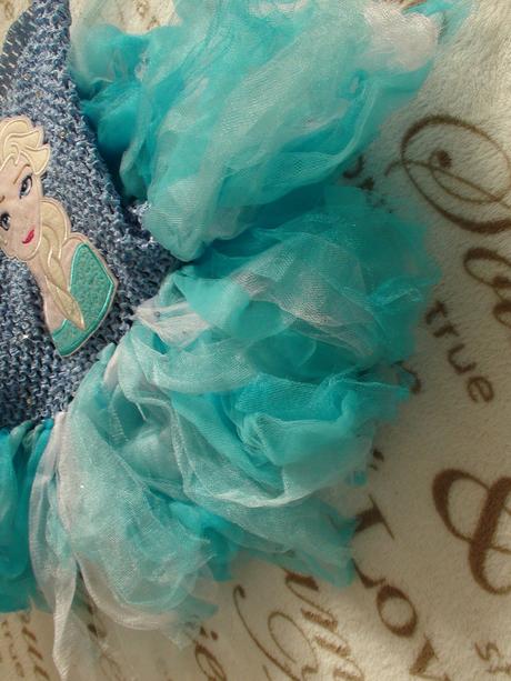 - elsa šaty veľ.104-116,