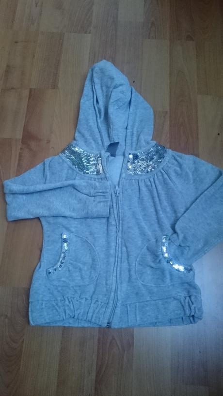 Teplakova suprava s flitrami, zara,104