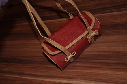 Kabelka s maslickami, 