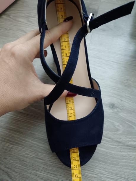 Krásne topánky, graceland,37