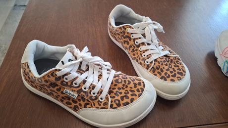 Topanky be lenka, be lenka,37