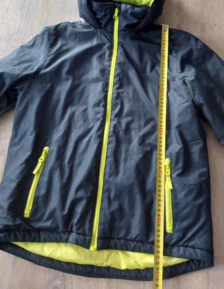 Čierno žltá zimná vetrovka, 134