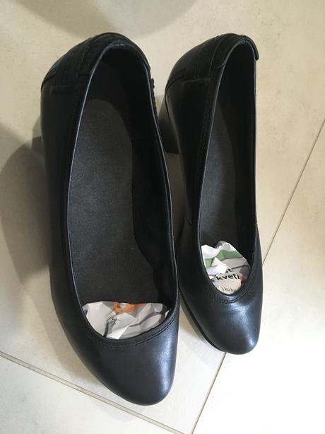 Cierne lodicky, baťa,39