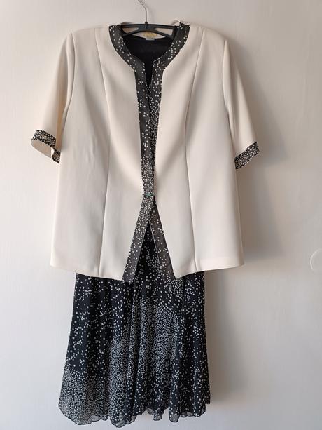 3 dielny spoločenský kostým, 44