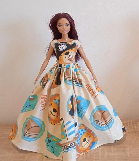 Šaty pre barbie, 