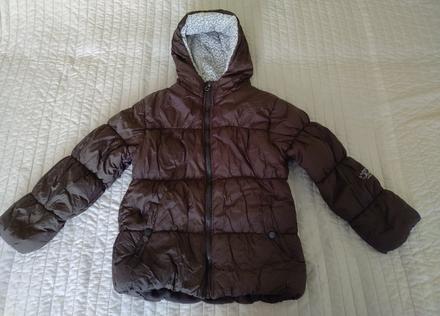 Tmavohnedá bunda, 128