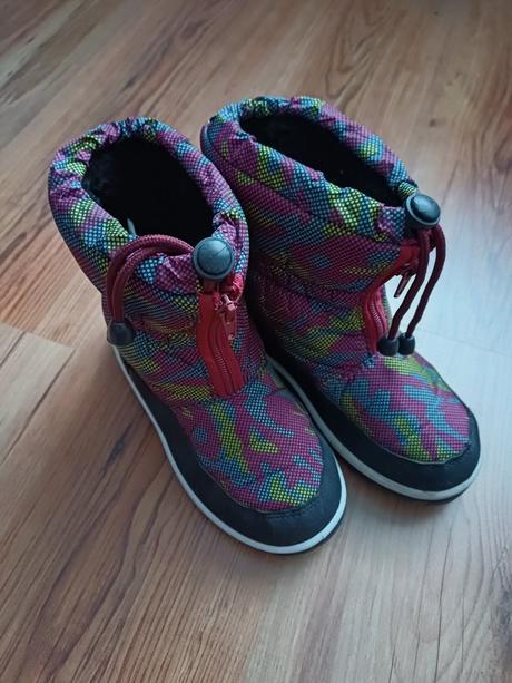 Dievčenské snehule, 32