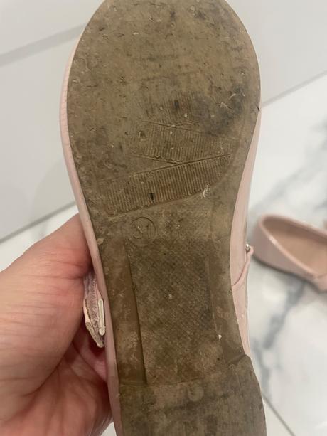 Dievčenské balerínky, 31