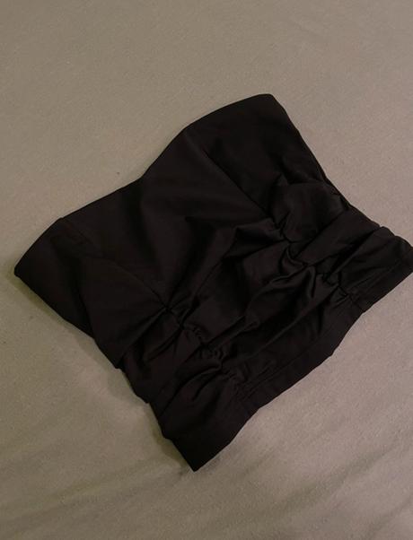 Nariaseny tube top cierny, s