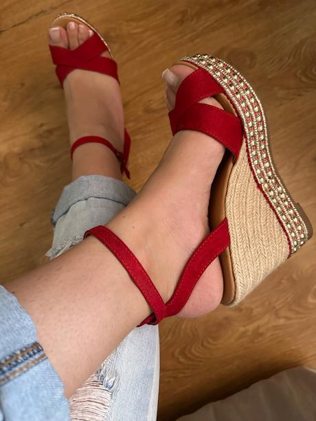 Predám dámske sandále, 38