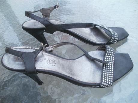 Čierne sandálky, 39