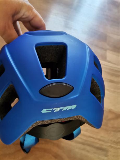 Cyklisticka prilba ctm, s