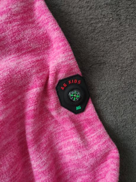 Mikina s kompasom, 146